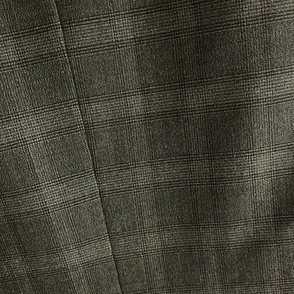 Kenneth Cole suit - Picture 5 of 6